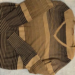 Tan long sleeve sweater. Women’s size XL.